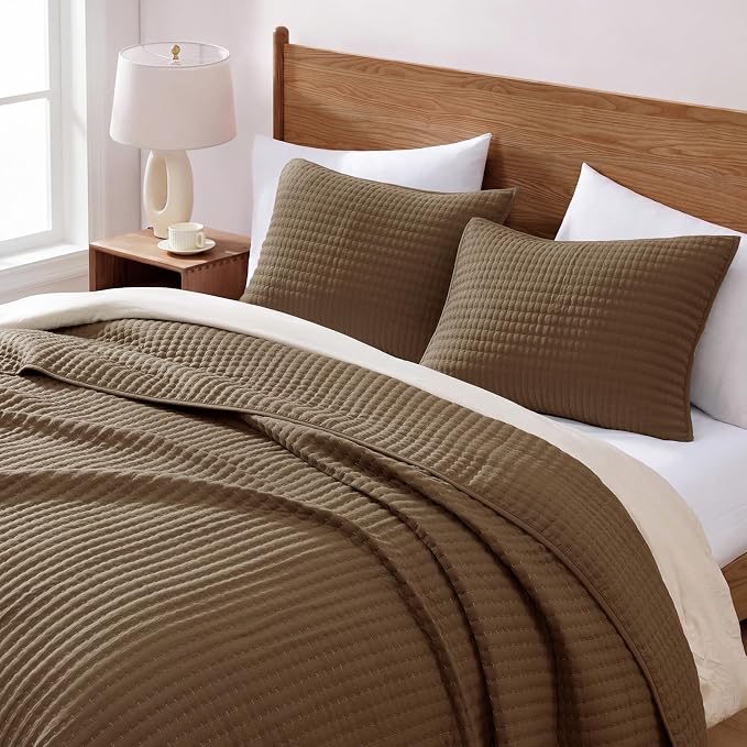Queen Quilt-Lightweight Bedspreads Coffee Queen Size Quilt Bedding Set | Soft Coverlet with 2 Pillow Shams for All Seasons, Suitable for Bed, Couch, 3 Pieces, 90"x94"