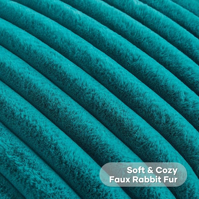 FUTEI Pack of 2 Faux Fur Throw Pillow Covers 16x16 Inch, Teal | Fluffy Faux Rabbit Fur Front/Premium Velvet Back,Hidden Zipper,Machine Washable,Non-Shedding,Colorfast,Insert Not Included.