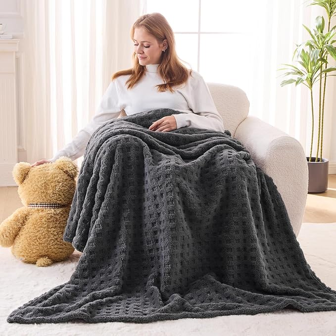 NEWCOSPLAY 3D Waffle Checkered Flannel Twin Blanket, Dark Grey, 60"x80" | Super Soft Cute Lightweight Decorative Premium Silky Fleece Blanket for Couch Sofa Bed, Gift for Women Men, All Season Use