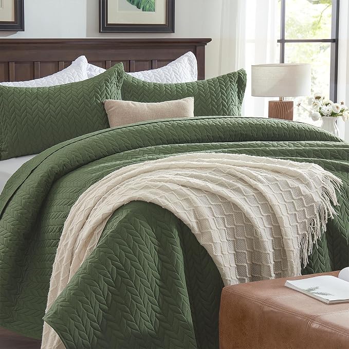 SunStyle Home King Quilt Bedding Set, Lightweight Summer Bedspreads,Green | Soft Coverlet With 2 Pillow Shams,Morden Style Quilts for All Season,Suitable for Bed,Couch, Bedroom,Guest Room,106"X96"