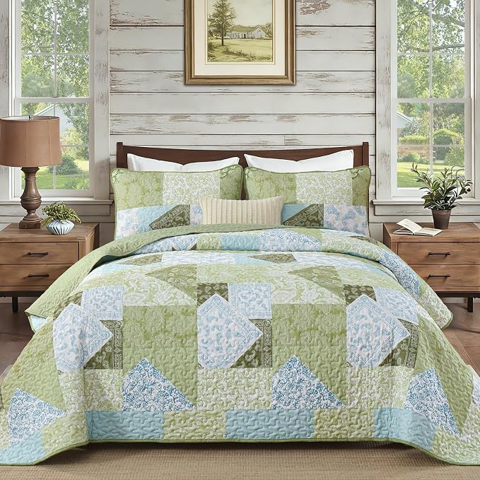 Mybedsoul Boho Quilt King Size, Patchwork Bedding Set, Sage Green | Soft Lightweight Microfiber Floral Coverlet Set, 3 Pieces Plaid Reversible Bedspread, Bed Sets for All Seasons 90"x110"