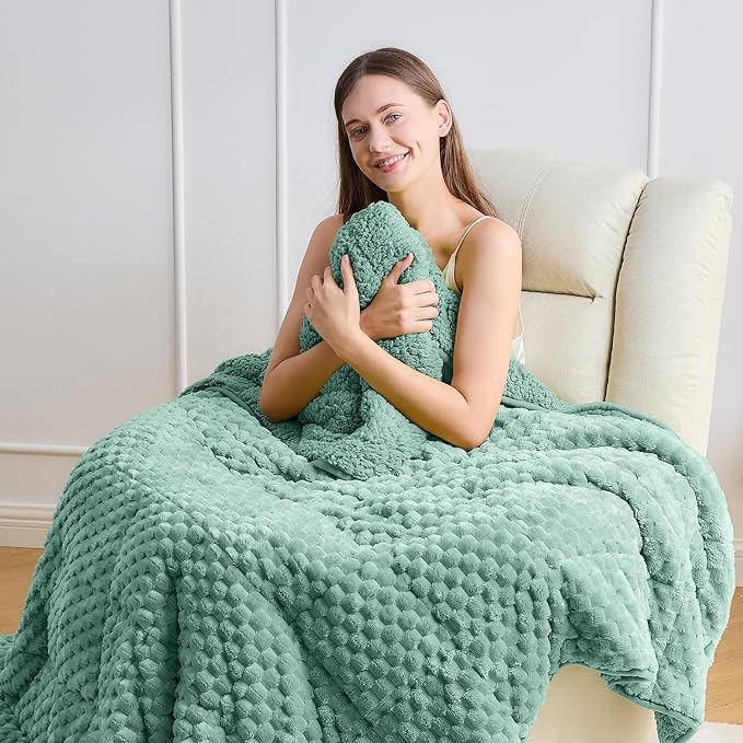 Fleece Weighted Blanket for Adults 60" x 80" 15lbs Fuzzy Blankets Green | Soft Queen Size Sherpa Weighted Blankets, 3D Imitation Turtle Shell Warm Jacquard Flannel Heavy Blanket for Couch and Bed