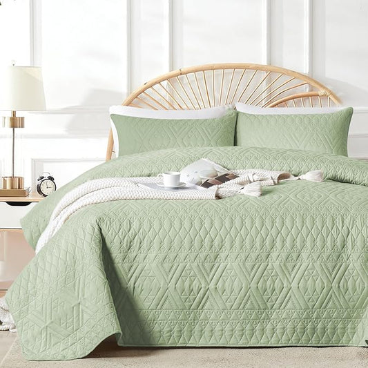 akkialla Full/Queen Size Quilt Bedding Set,Sage Green Lightweight Microfiber Soft Bedspread,Modern Style Geoetric Pattern Coverlet Set for All Seasons,3 Piece(1 Quilt,2 Pillow Shams) | Breathable material
