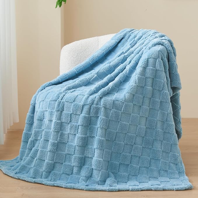 NEWCOSPLAY 3D Checkered Flannel Twin Blanket, Blue Checkered, 60"x80" | Super Soft Cute Lightweight Decorative Premium Silky Fleece Blanket for Couch Sofa Bed, Gift for Women Men, All Season Use