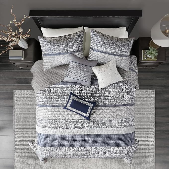 Madison Park Lustrous Jacquard Lightweight Navy King Quilt Set, 6pc | All Season Bedding Set, Glitter Accent Coverlet Set, Machine Washable, Cozy, Breathable, Soft, Modern, Casual
