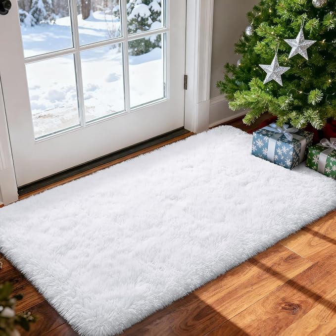 Fluffy Rug Shaggy Area Rug, Snow White 2x4 Small Rugs for Fireplace Holiday Christmas Decor, Mini Fuzzy Plush Kids Bedside Rug, Soft Non-Slip Entryway Throw Rugs Shag Catpet for Living Room ﻿