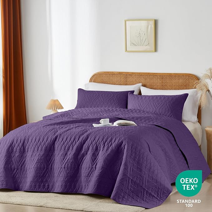 akkialla King/Cal King Quilt Set, Purple Lightweight Microfiber Bedspread Coverlet, Boho Geometric Pattern, Soft All-Season Bedding, 3-Piece (1 Quilt, 2 Pillow Shams)