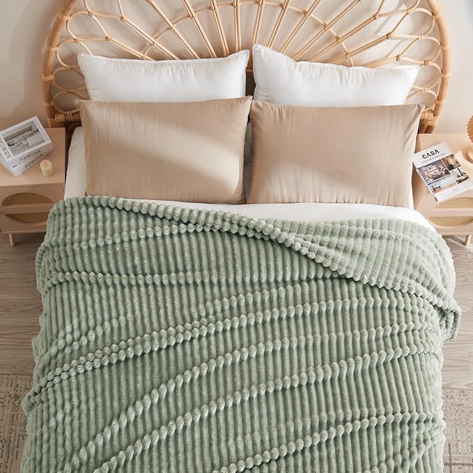 NEWCOSPLAY Fleece Ribbed Cozy Queen Blanket for Couch, Sage Green, 90"x90" | Premium Silky Flannel Blanket, Soft Lightweight Fluffy Throw Blanket for Bed Sofa Decor, Gift for All Season Use