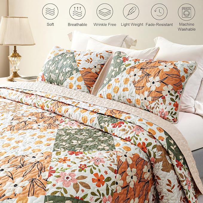 Whale Flotilla Patchwork Quilt King Size, Extra Soft Floral Bedspreads | Orange Reversible Lightweight King Quilt Bedding Set for Bed, Printed Coverlets with 2 Pillow Shams for All Seasons