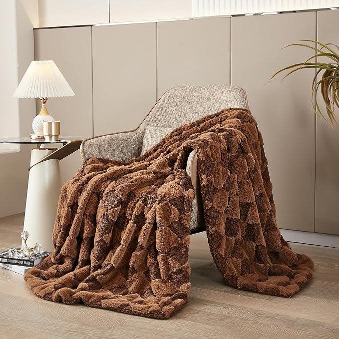 PU MEI Luxury Faux Fur Rabbit Fur Throw Blanket Brown 90"x80",Plush Reversible Sherpa Blankets,Queen Fuzzy Elegant Blanket Thick Throws for Bed,Washable Bedding Accent Blankets for Sofa Couch Chair