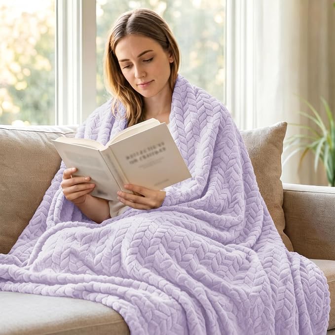 Exclusivo Mezcla Fleece Throw Blanket for Couch Sofa, 50”x70”, Lilac Purple | Oversized Soft Cozy Fluffy Blankets for Summer, Decorative Plush Flannel Throws for Living Room, Bedroom with Leaves Pattern
