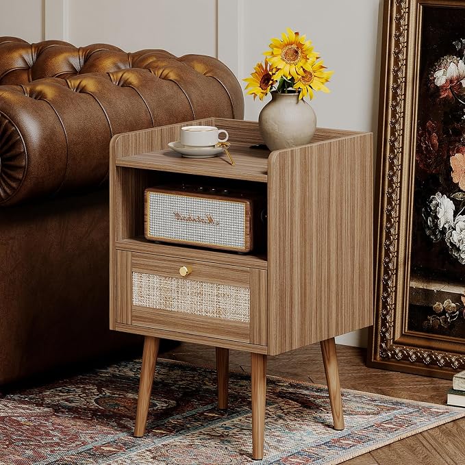 MECHYIN Night Stand Set 2, Nightstands Set of 2 with Charging Station, Rattan Side Tables with Solid Wood Legs, Boho Bedside End Table for Apartment Bedroom Dorm Small Space