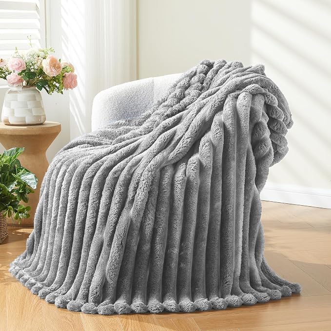 NEWCOSPLAY Fleece Ribbed Cozy Throw Blanket for Couch, Light Grey, 50"x60" | Premium Silky Flannel Blanket, Soft Lightweight Fluffy Throw Blanket for Bed Sofa Decor, Gift for All Season Use