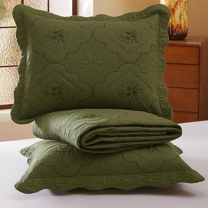 Cmfshape Floral Embroidery Quilt Set,3 Pieces Queen Quilt Bedding Set,Classic Diamond Pattern Quilts,Ultra Soft Lightweight Reversible Bedspread Coverlets for All Season(Olive Green,90"x90")
