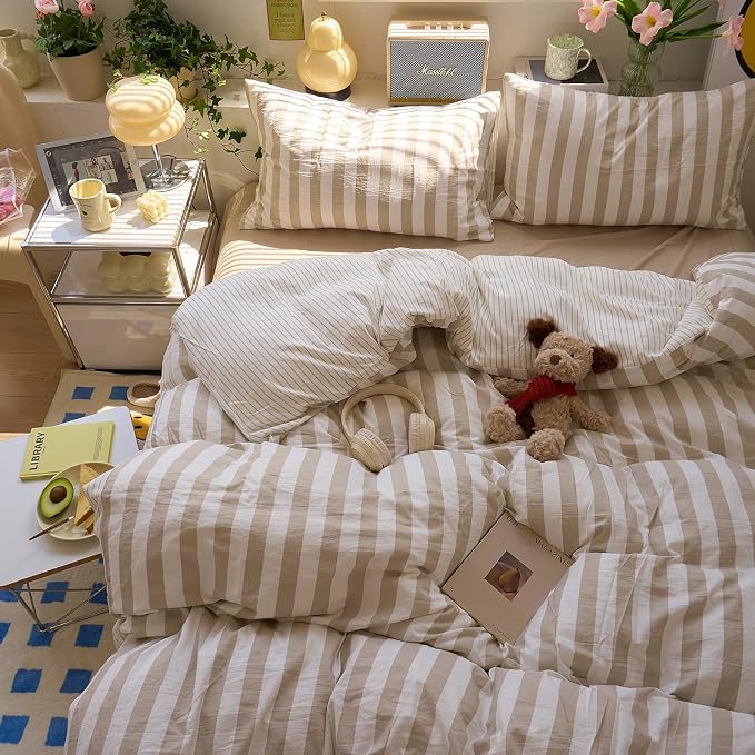 LifeTB Vintage Striped Comforter Set King, 3 Piece Brown White Stripes Pattern Printed Comforter with 2 Pillowcases, Soft Breathable Khaki Striped Bedding Comforter Boho Farmhouse King Comforter Set