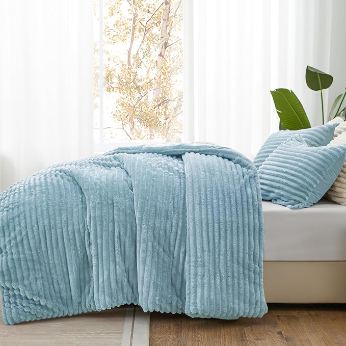 BEDELITE Fleece Queen Comforter Set, Fluffy Bed Set, Light Blue | Super Soft & Warm Bedding, Luxury Fuzzy Faux Fur Comforter for Winter, Heavy Plush Bedding, with 2 Pillowcases