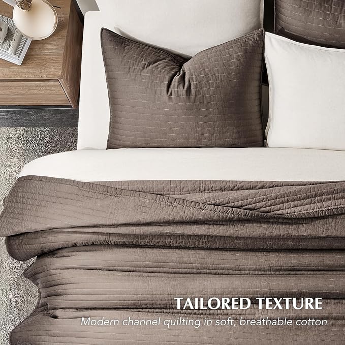 EVERGRACEHOME Cotton Sateen Quilt Set, Oversized Cal King, Mocha Brown | 100% Cotton, Channel Stitch Coverlet Bedspread, Pre-Washed Lightweight Soft Bedding Set for All Season, 3 Piece, with 2 Shams