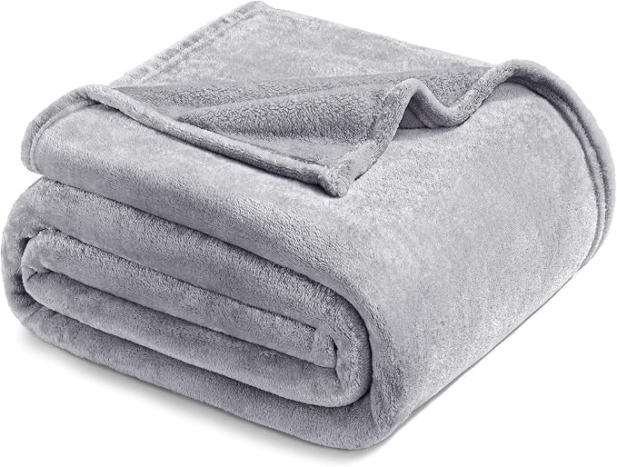 Exclusivo Mezcla Soft Fleece Blanket Twin Size for Bed, Light Grey | 60x80 Inches, Double-Sided Brushed Flannel, Lightweight Plush Cozy Blanket for Home Decor, All Season, Machine Washable