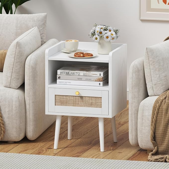 MECHYIN Night Stand Set 2, Nightstands Set of 2 with Charging Station, Rattan Side Tables with Solid Wood Legs, Boho Bedside End Table for Apartment Bedroom Dorm Small Space