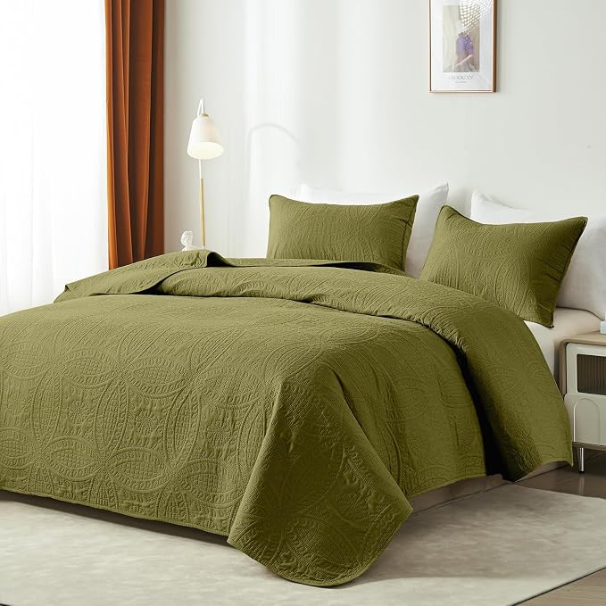 akkialla Twin Quilt Set,Olive Green Lightweight Bedspread with Coin Pattern, Soft Microfiber Coverlet for All Seasons, Elegant Modern Home Style (1 Quilt, 1 Pillow Sham)