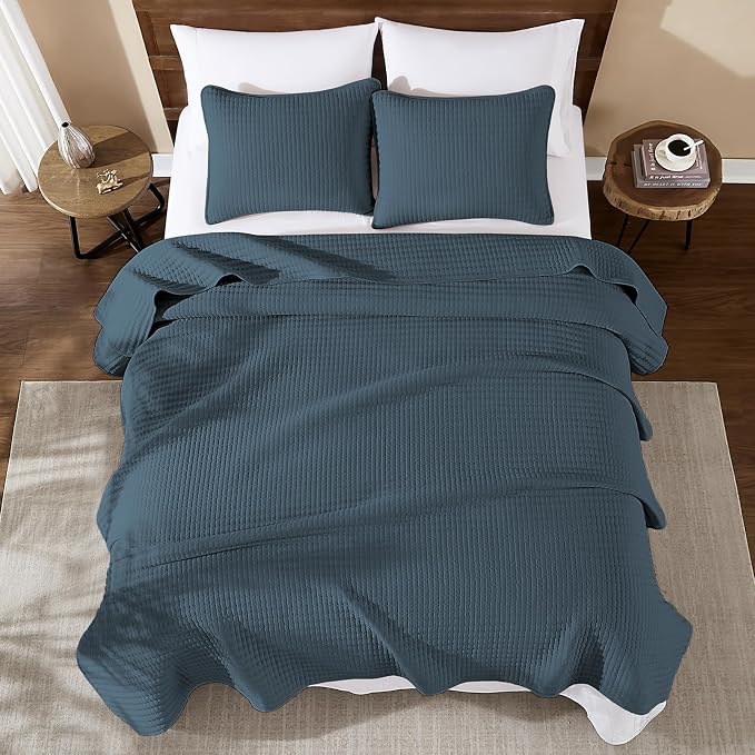 Queen Quilt-Lightweight Navy Blue Bedspreads Queen Size Quilt Bedding Set | Soft Coverlet with 2 Pillow Shams for All Seasons, Suitable for Bed, Couch, 3 Pieces, 90"x94"