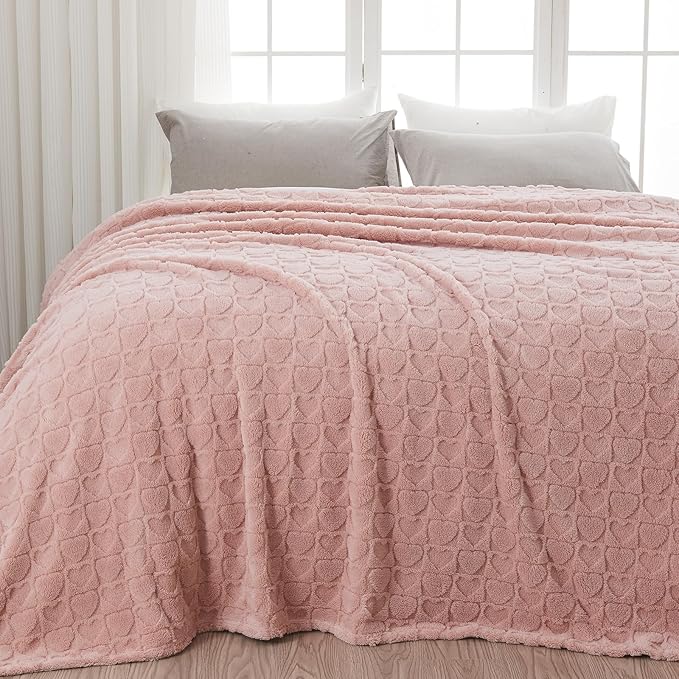 NEWCOSPLAY 3D Heart Checkered Flannel Queen Blanket, Dusty Pink, 90"x90" | Super Soft Cute Lightweight Decorative Premium Silky Fleece Blanket for Couch Sofa Bed, Gift for Women Men, All Season Use