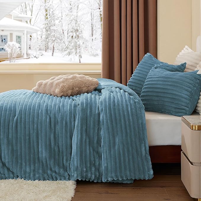 BEDELITE Fleece Queen Comforter Set, Fluffy Bed Set, Blue Fog | Super Soft & Warm Bedding, Luxury Fuzzy Faux Fur Comforter for Winter, Heavy Plush Bedding, with 2 Pillowcases