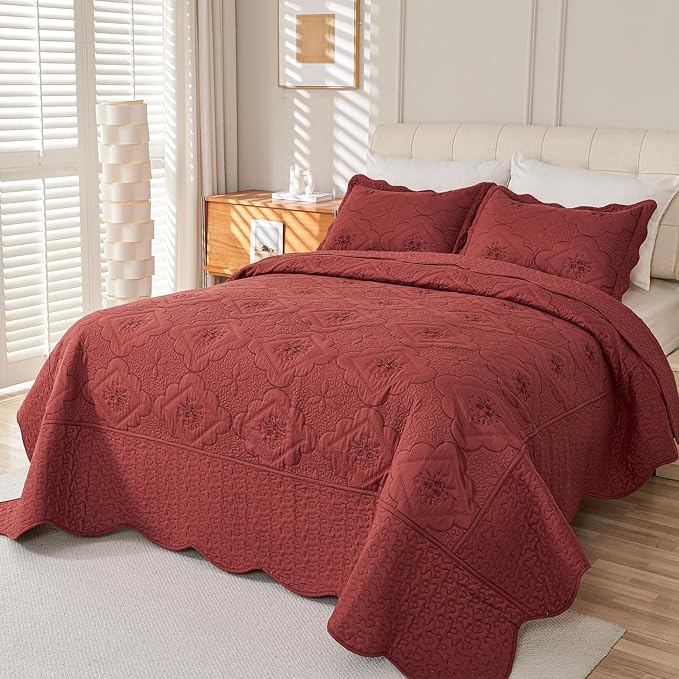 Cmfshape Floral Embroidery Quilt Set,3 Pieces King Quilt Bedding Set,Classic Diamond Pattern Quilts,Ultra Soft Lightweight Reversible Bedspread Coverlets for All Season(Burgundy,102"x90")