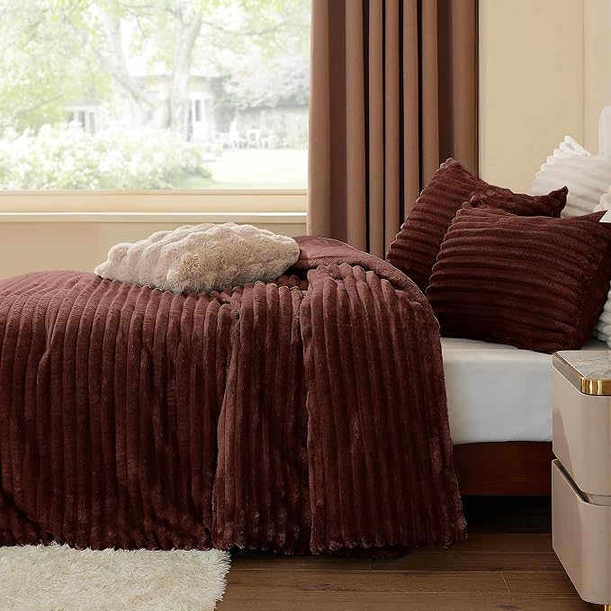 BEDELITE Fleece Queen Comforter Set, Fluffy Bed Set, Hot Chotolate | Super Soft & Warm Bedding, Luxury Fuzzy Faux Fur Comforter for Winter, Heavy Plush Bedding, with 2 Pillowcases