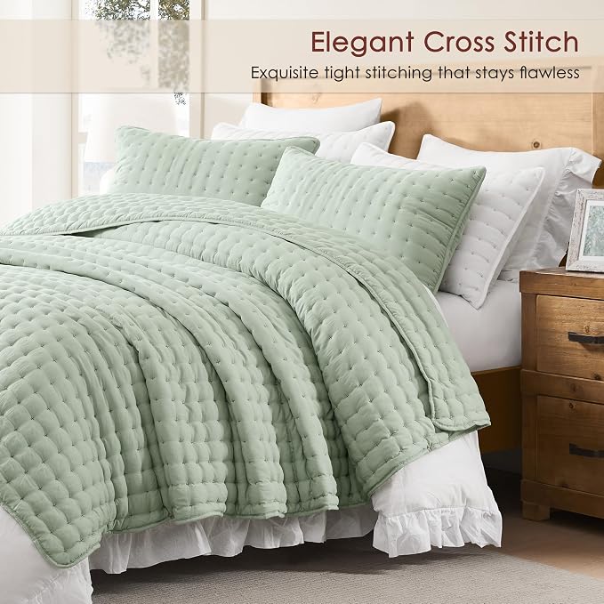 WDCOZY Sage Green King Size Quilt Bedding Sets with 2 Pillow Shams, Lightweight Soft Bedspread Coverlet, Quilted Blanket Thin Comforter Bed Cover for All Season, 3 Pieces, 104x90 inches