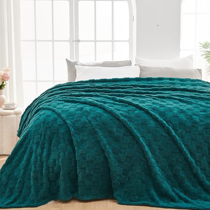 NEWCOSPLAY 3D Checkered Flannel Queen Blanket, Dark Teal, 90"x90" | Super Soft Cute Lightweight Decorative Premium Silky Fleece Blanket for Couch Sofa Bed, Gift for Women Men, All Season Use