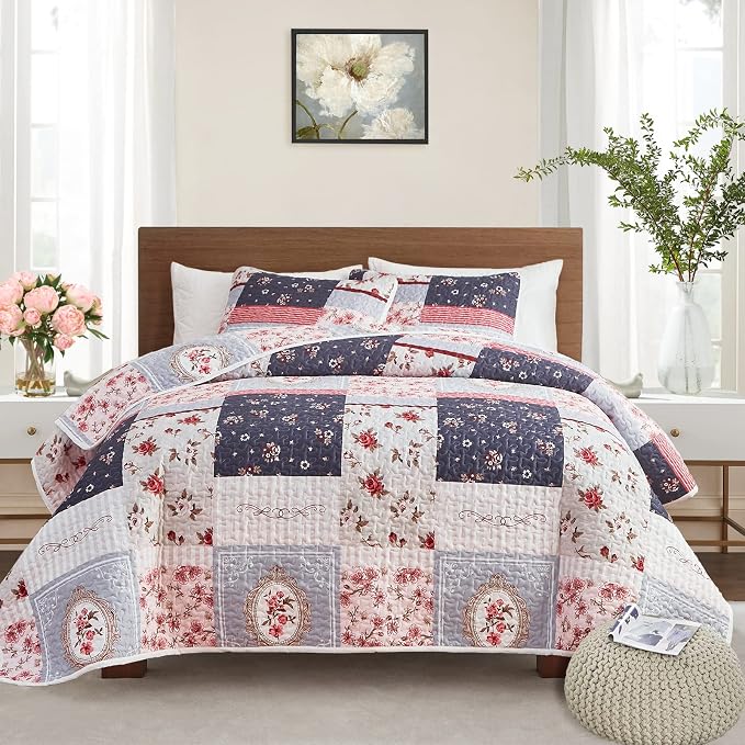 Patchwork Quilt Set King Size, 3 Pieces Pink Purple Floral Plaid Summer Bedspread Coverlet Set, Soft Microfiber Reversible Lightweight Bed Cover for All Season (102" x 90", 1 Quilt+ 2 Pillow Shams)