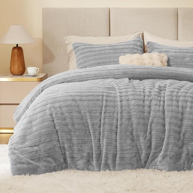 BEDELITE Faux Fur Queen Comforter Set, Fluffy Bed Set, Light Grey | Super Soft & Warm, Luxury Fuzzy Cozy Comforter for Winter, Heavy Plush Bed set, with 2 Pillowcases