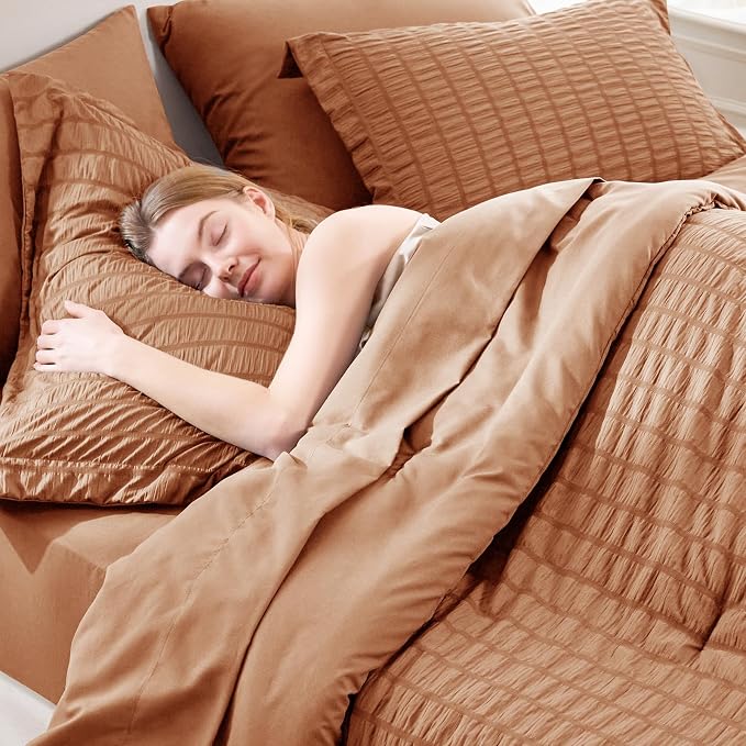 Full Size Comforter Sets, 7 Pieces Pumpkin Seersucker Bed in a Bag | OEKO-TEX Certified, All Season Bedding Set with 240 GSM Down Alternative Comforter, Flat & Fitted Sheets, Pillowcases & Shams