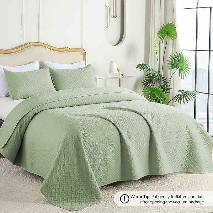 FLYMME Twin Quilt Set, Lightweight Sage Green Bedspreads, Basket Weave Pattern,Ultra Soft Microfiber Bedspread Bed Coverlet 2 Pieces for All-Seasons (1 Quilt, 1 Shams)