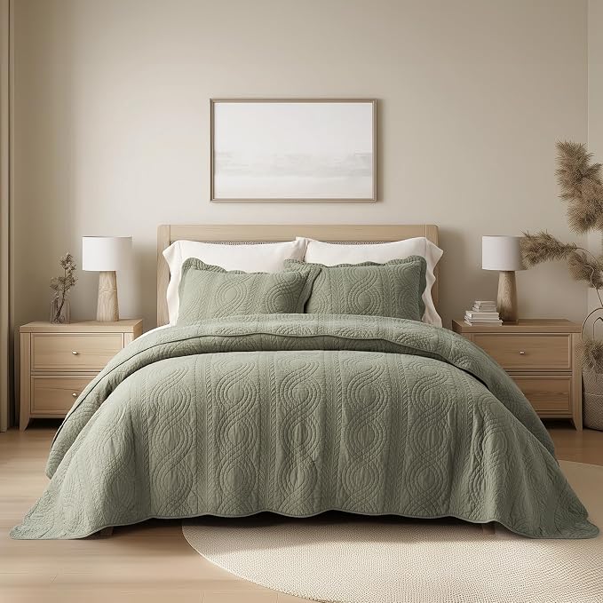 100% Cotton Scallop Quilt Set, King Size, Olive Green | Scalloped Border, Timeless Chic Aesthetic, All-Season Comfort, Perfect French Country Bedroom Decor, 3 Piece Set with 2 Shams