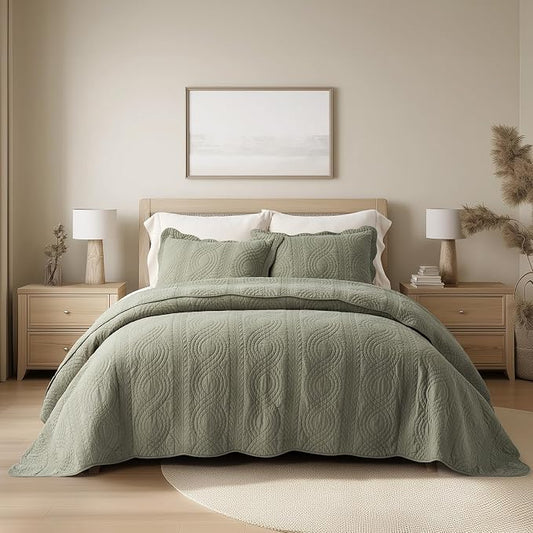 100% Cotton Scallop Quilt Set, Queen Size, Olive Green | Scalloped Border, Timeless Chic Aesthetic, All-Season Comfort, Perfect French Country Bedroom Decor, 3 Piece Set with 2 Shams