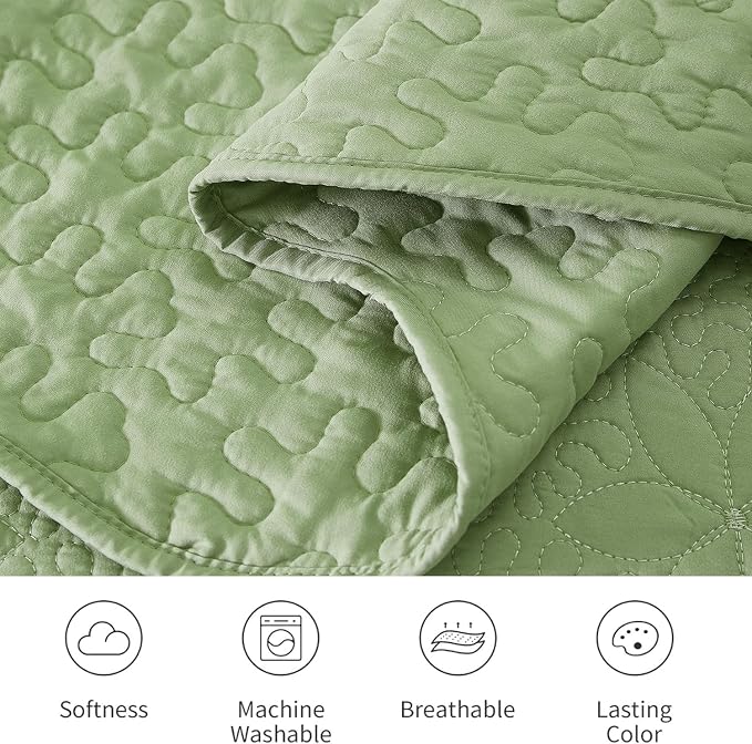Cmfshape Oversized Floral Embroidery Quilt Set,3 Pieces Super King Quilt Bedding Set,Classic Diamond Pattern Quilt,Ultra Soft Lightweight Bedspread Coverlet for All Season(Sage Green,120"x120")