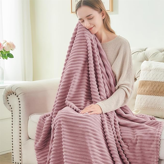 BEDELITE 3D Ribbed Berry Purple Fleece Throw Blanket for Couch, 50x60 Inch | Soft Warm Decorative Fluffy Blanket, Cozy Plush Lightweight Fuzzy Throw Blanket for Bed Sofa Home Room Decor, Gift for Women