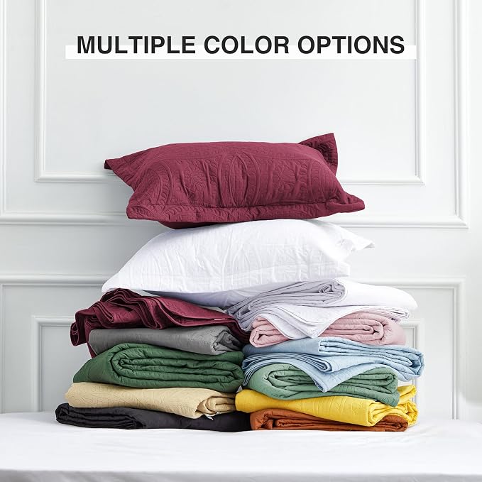 Love's cabin Oversized King Size Quilt Bedding Set Burgundy Bedspreads - Oversized King Lightweight Bedspread Comforter - Coin Pattern Coverlet for All Season - 3 Pieces (1 Quilt, 2 Pillow Shams)
