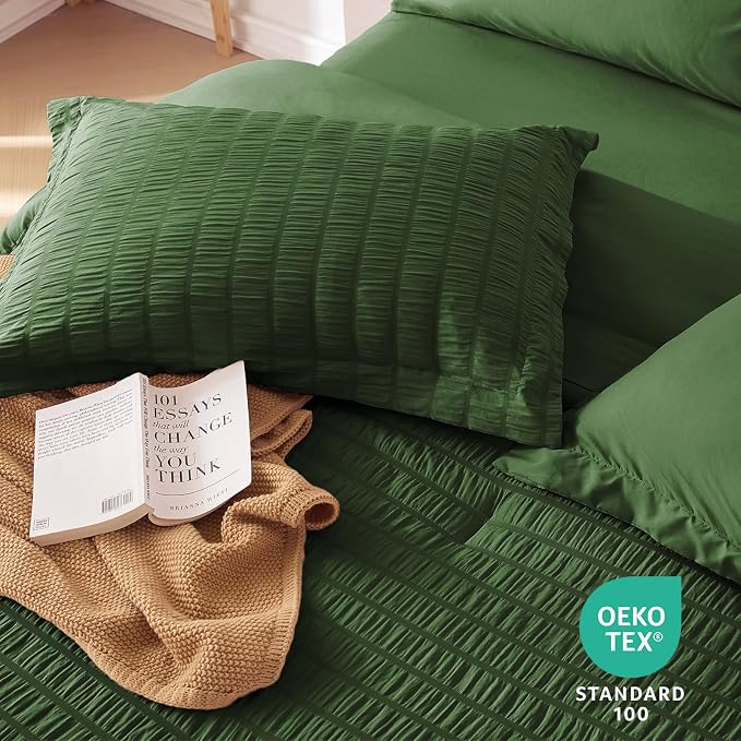 7 Pieces Oversized Queen Comforter Set, Seersucker Bed in a Bag Oversized Queen Size, All Season Luxury Bedding Set with Comforter, Flat Sheet, Fitted Sheet, Pillowcases & Shams, Dark Green