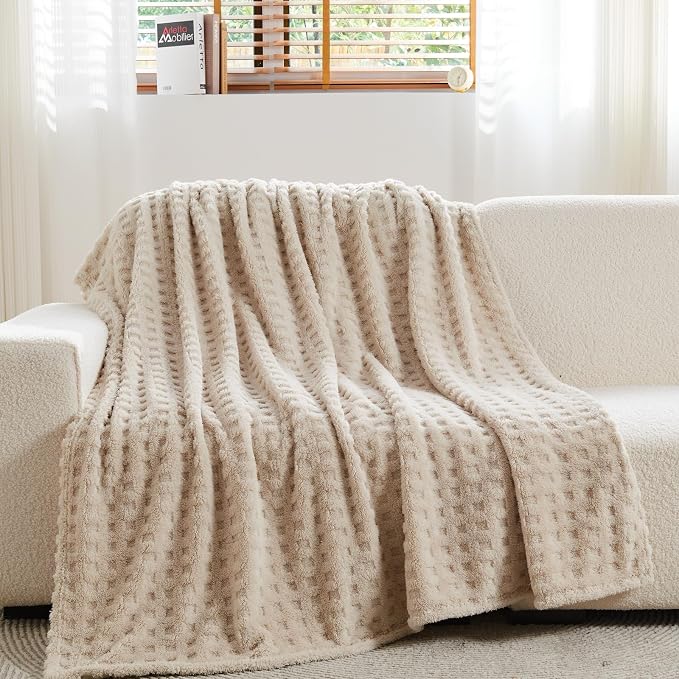 NEWCOSPLAY 3D Waffle Checkered Flannel Throw Blanket, Linen, 50"x70" | Super Soft Cute Lightweight Decorative Premium Silky Fleece Blanket for Couch Sofa Bed, Gift for Women Men, All Season Use