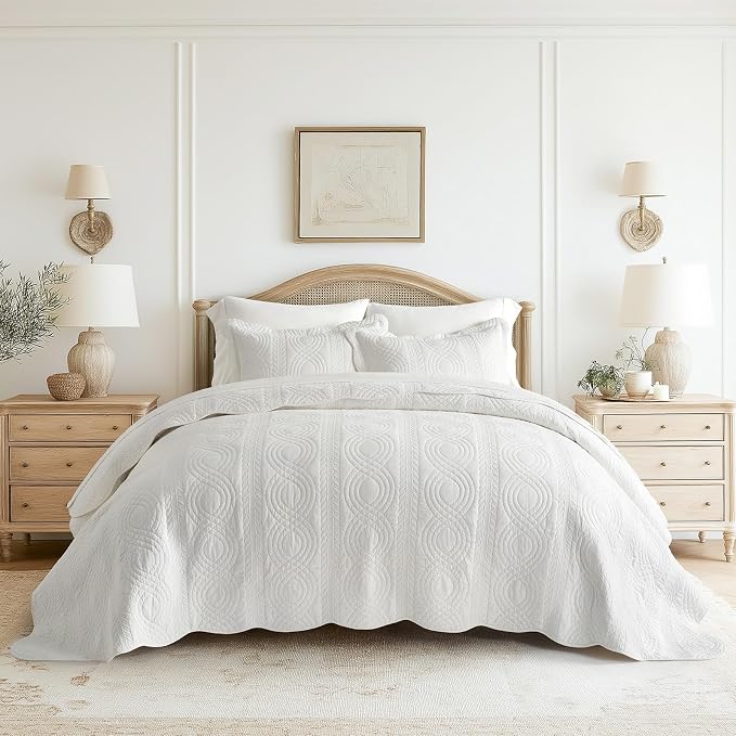 100% Cotton Scallop Quilt Set, Queen Size, Bright White | Scalloped Border, Timeless Chic Aesthetic, All-Season Comfort, Perfect French Country Bedroom Decor, 3 Piece Set with 2 Shams