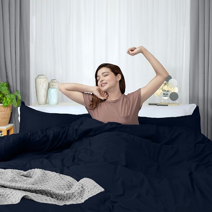 Utopia Bedding Duvet Cover King Size - 1 Comforter Cover with 2 Pillow Shams - 3 Pieces Bedding Duvet Cover with Zipper Closure - Soft Brushed Microfiber, 104 X 90 Inches (Navy)