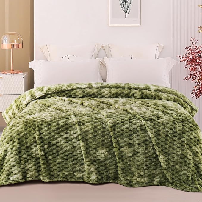 Exclusivo Mezcla 3D Fleece Queen Size Blanket for Bed, Tie-dye Olive | Extra Soft Fuzzy Plush Lightweight Bed Blankets, Cozy Fluffy Decorative Blankets for All Seasons, 90x90 Inches