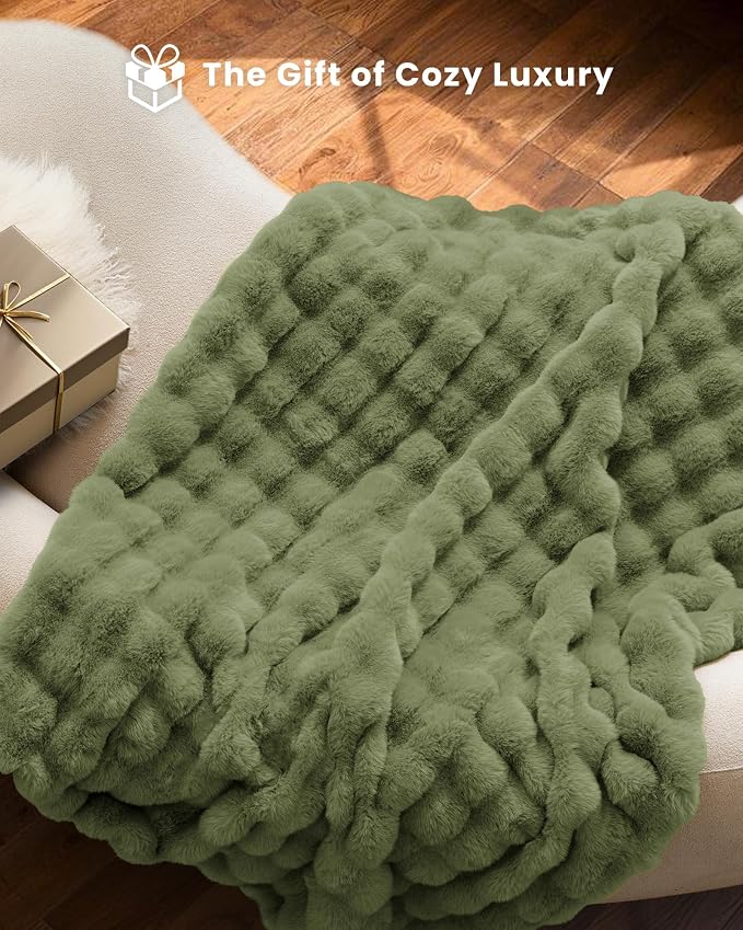 Ultra Soft Cozy Faux Fur Throw Blanket, Fuzzy Plush Thick Bubble Blanket, Oversize Luxury Fluffy Blanket for Couch, Bed, and Living Room, 60x80 Inches, Green