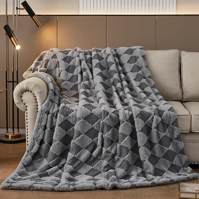 PU MEI Luxury Faux Fur Rabbit Fur Throw Blanket Gray 60"*80",Soft Plush Reversible Sherpa Blankets,Twin Fuzzy Elegant Blanket Thick Throws for Bed,Comfy Bedding Accent Blankets for Sofa Couch Chair