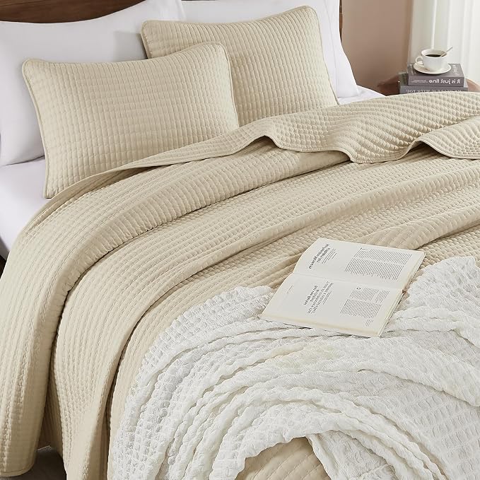 Queen Quilt- Lightweight Bedspreads Beige Queen Size Quilt Bedding Set | Soft Coverlet with 2 Pillow Shams for All Seasons, Suitable for Bed, Couch, 3 Pieces, 90"x94"
