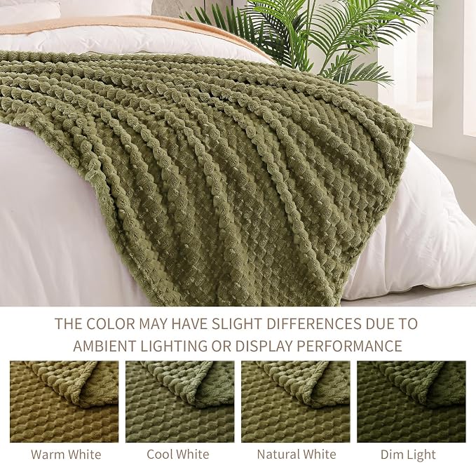 Exclusivo Mezcla 3D Fleece King Size Blanket for Bed, Olive Green | Extra Soft Fuzzy Plush Lightweight Bed Blankets, Cozy Fluffy Decorative Blankets for All Seasons, 90x104 Inches