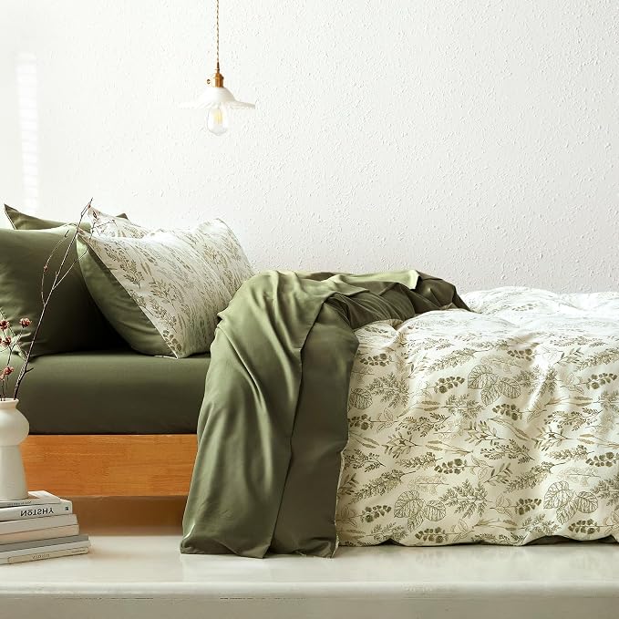 Wake In Cloud - Floral Duvet Cover Set, Botanical Vintage Flower Coquette Cottagecore Aesthetic for Women Teen Girls, Soft Lightweight Bedding, 3-Piece, Olive Green, Full Size